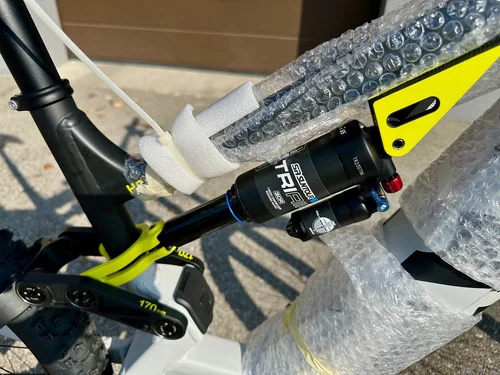 NOVO Električno kolo Fully Husqvarna Hard Cross HC1, vel. M