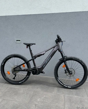 Polnovzmeteno KTM kolo, MACINA LYCAN 571