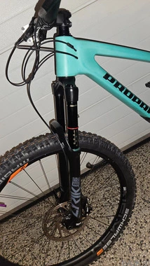! NOVA CENA ! Propain Tyee CF mixed wheel