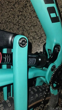 ! NOVA CENA ! Propain Tyee CF mixed wheel