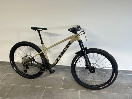 KOT NOV TREK ROSCOE 9