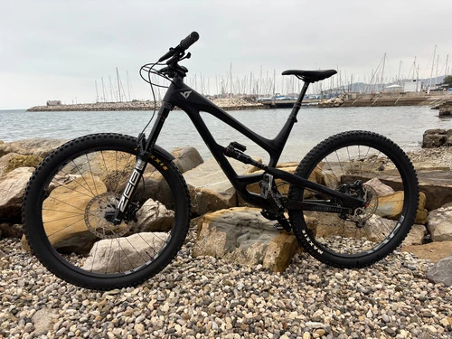 Prodam YT Capra Pro 29 Bike