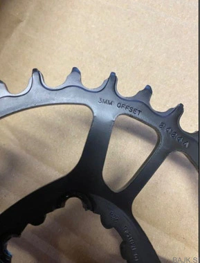 Prednji zobnik-chainring SRAM 32T