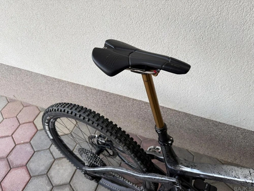 Pivot Firebird Large CUSTOM!