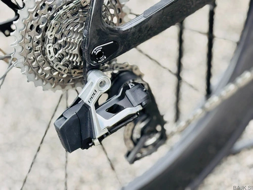Factor Ostro Vam 2.0 - SRAM Red 2x12s AXS Powermeter - Black Inc 48/58