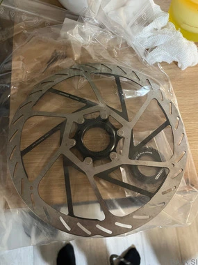 Sram HS2 220mm centerlock