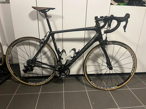 Cestno kolo Cannondale Synapse karbon L 56