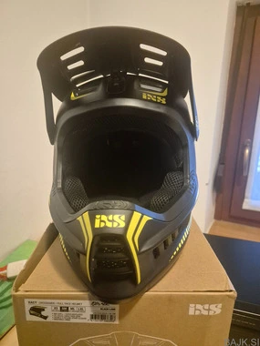 Prodam IXS XACT Crossover čelado