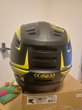 Prodam IXS XACT Crossover čelado