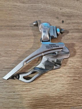 Ultegra FD-6603, triple