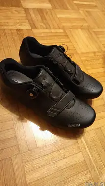 Čevlji primerni za gravel velikost 45