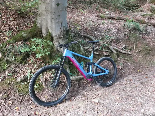 Hoheacht Besta Monto Carbon samo 40KM AM Enduro