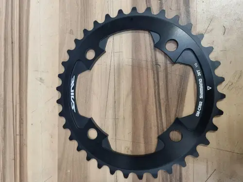 Sprednji saint zobnik