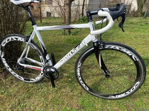 Cestno kolo Moser s karbon obroči Mavic Cosmic, izredno lepo ohranjeno,630€