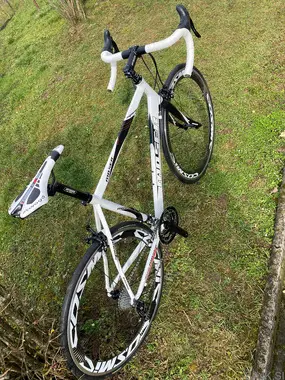 Cestno kolo Moser s karbon obroči Mavic Cosmic, izredno lepo ohranjeno,630€