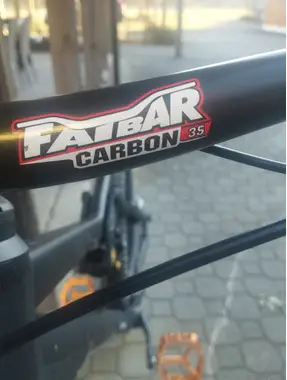 Renthal carbon
