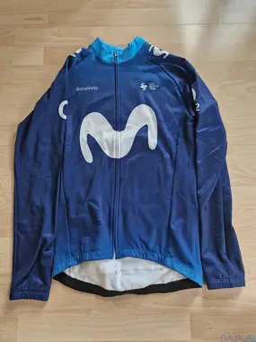 Movistar komplet dresov (L)