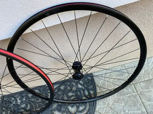 OBROČI/OBROČNIKI na DISC ZAVORE center lock, na Shimano do12speed