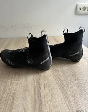 Northwave extreme XC GTX - čevlji za hladnejše razmere