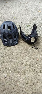 FulfaceMTB čelada CAIRBULL