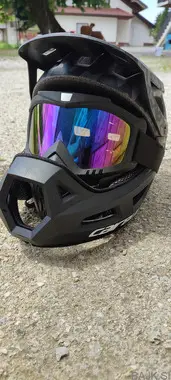 FulfaceMTB čelada CAIRBULL