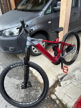 Mondraker Level R