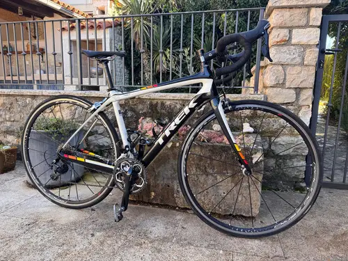 Karbonsko kolo Trek domane 4