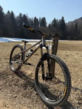 Kingdom Vendetta (agresivni titan hardtail) Custom Build