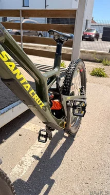 Santa cruz v10 2025