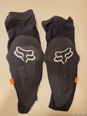 Ščitnik kolen FOX D30 velikost M