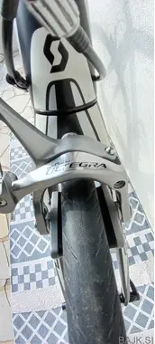 Scott CR1 pro