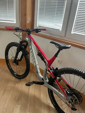 Canyon Neuron CF8, velikost L