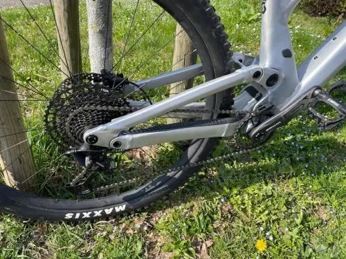 Scott Genius 940 (letnik 2024)