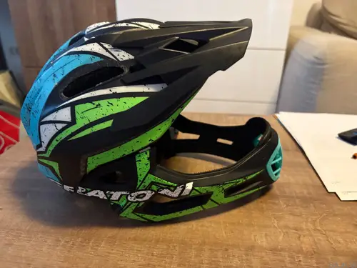Cratoni Helmet