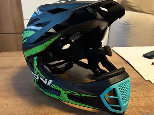 Cratoni Helmet