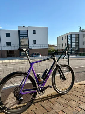 Canyon Grail CF SLX AXS 2025 - ODLIČNO!