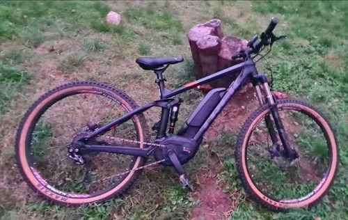 Trek Powerfly 5 samo 1000 prevoženih km