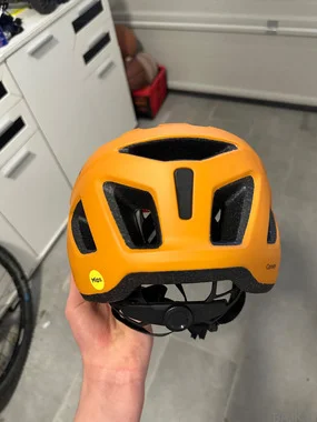 Prodam čelado Smith