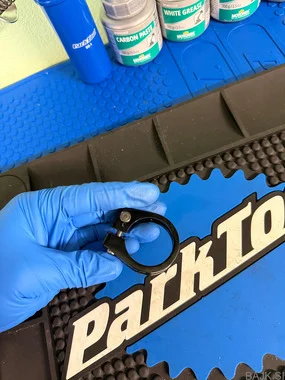 Sedežna objemka 34,9 mm