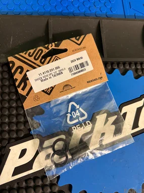 Rockshox hardware kit - 3-delni, 1/2" za imperialne in metrične amortizerje - 8 mm