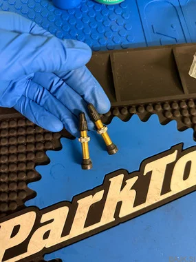 Nov set tubeless ventilov