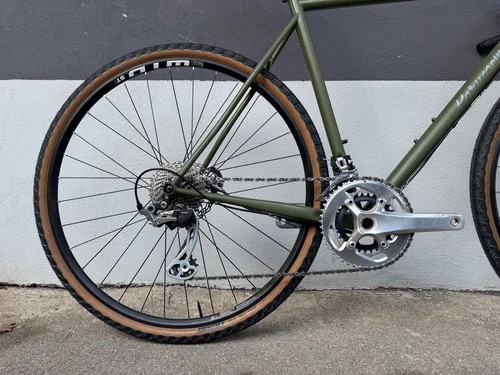 Karussell McAdam gravel kolo narejeno v Sloveniji