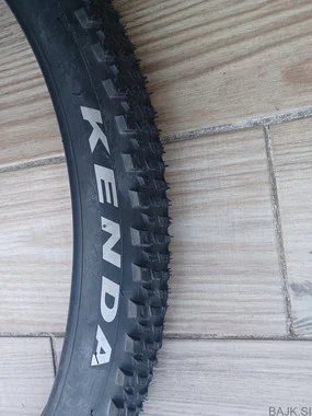 KENDA BOOSTER 29x2.40 novo, 2 kosa