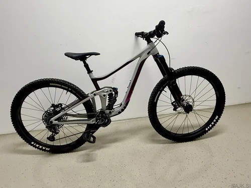 Prodam GIANT REIGN SX 29 v odličnem stanju! - KOT NOVO!