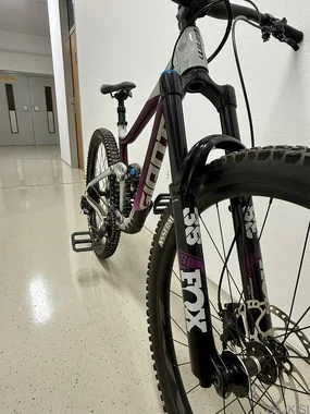Prodam GIANT REIGN SX 29 v odličnem stanju! - KOT NOVO!