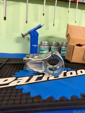Burgtec Enduro MK3
