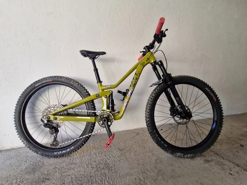 Prodam SCOTT RANSOM 600