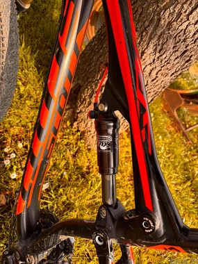 🚴 PRODAM GORSKO KOLO SCOTT SPARK 760 – FULL SUSPENSION