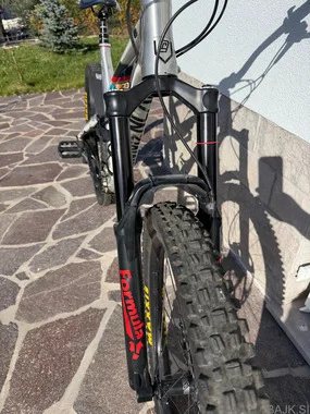 Commencal Meta AM V4.2 WC 27,5 col