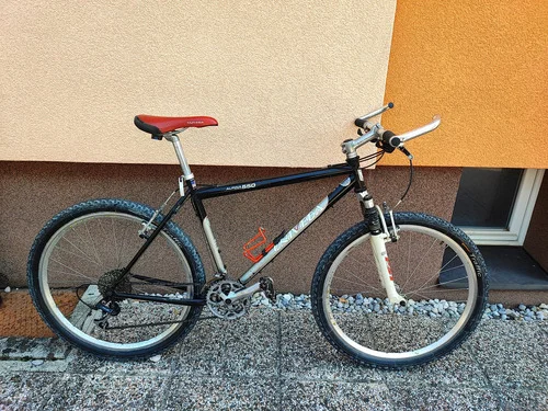 Univega ALPINA racelite 550